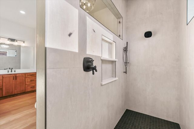 2704 Veridian Point Drive, Burleson, TX 76028