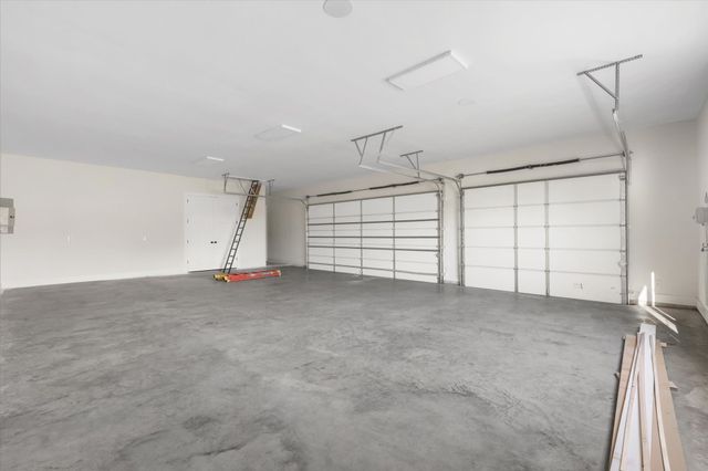 2704 Veridian Point Drive, Burleson, TX 76028