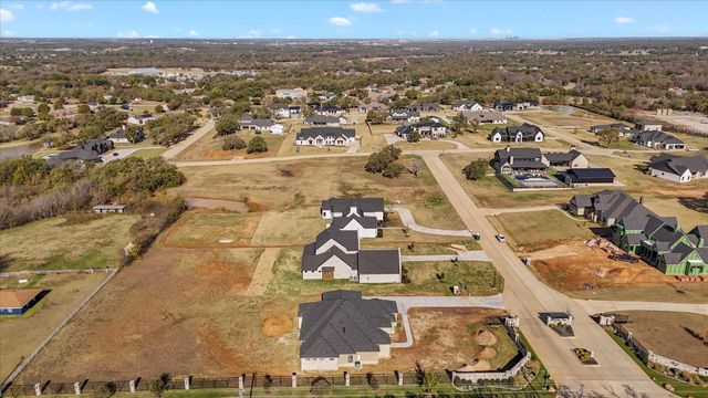 2704 Veridian Point Drive, Burleson, TX 76028