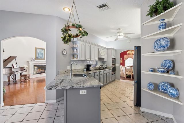 22841 STALLION DRIVE, Sorrento, FL 32776