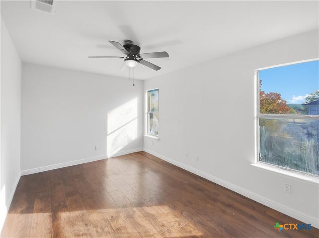 2301 Gloria Circle, Copperas Cove, TX 76522