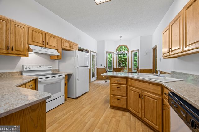160 Quail Ridge Drive, Cleveland, GA 30528
