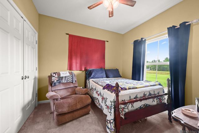 13567 Arnold Rd, Walker, LA 70785