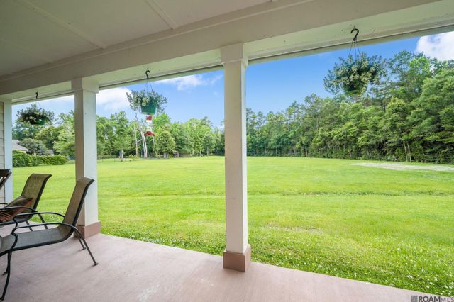 13567 Arnold Rd, Walker, LA 70785