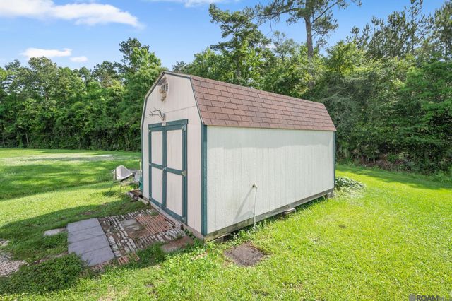 13567 Arnold Rd, Walker, LA 70785