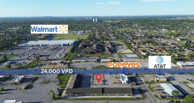 2301 W Walnut Street 13,14,15, Rogers, AR 72756