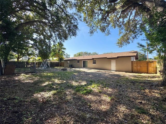 1390 10TH COURT NE, Winter Haven, FL 33881