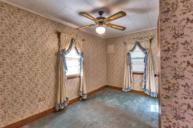 182 Garvin Lake Rd, Gaffney, SC 29340