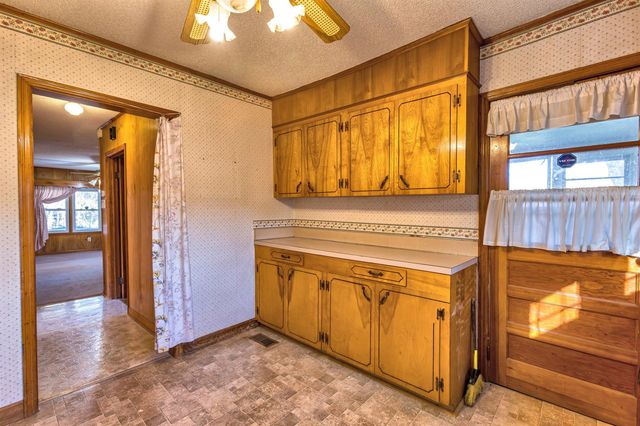 182 Garvin Lake Rd, Gaffney, SC 29340