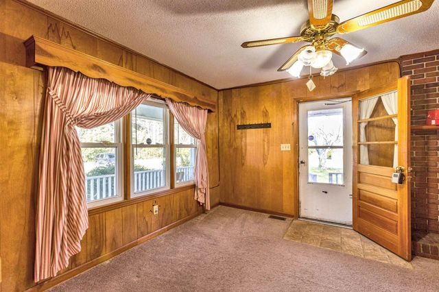 182 Garvin Lake Rd, Gaffney, SC 29340