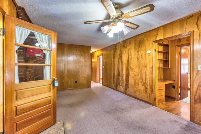 182 Garvin Lake Rd, Gaffney, SC 29340