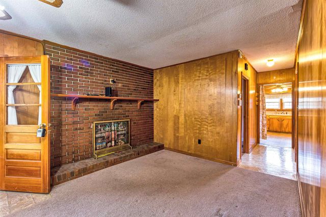 182 Garvin Lake Rd, Gaffney, SC 29340