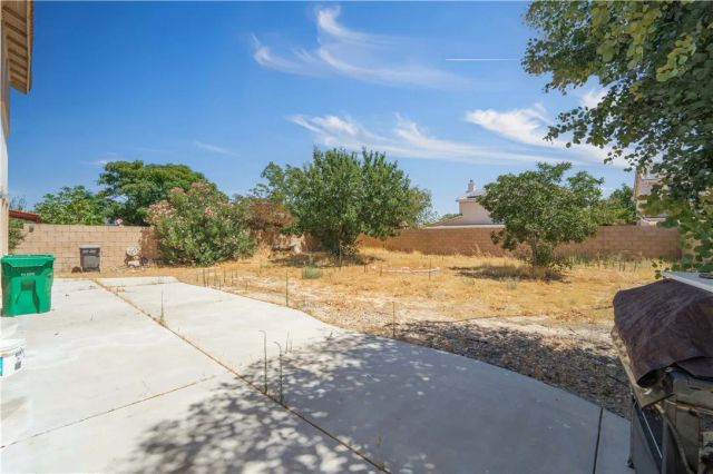 43722 Sawgrass, Lancaster, CA 93536