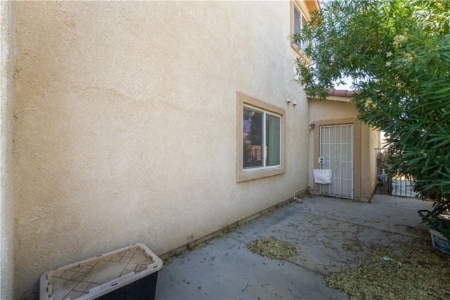 43722 Sawgrass, Lancaster, CA 93536