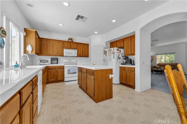 43722 Sawgrass, Lancaster, CA 93536