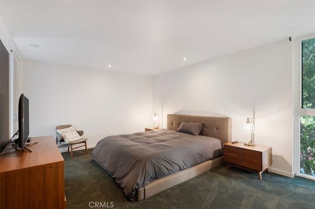 850 N Kings Road 202, West Hollywood, CA 90069