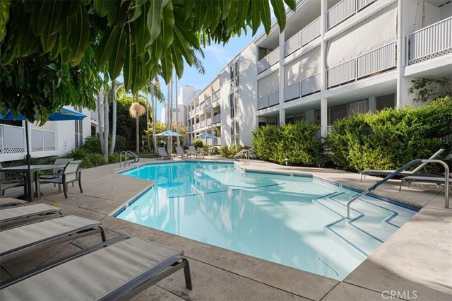 850 N Kings Road 202, West Hollywood, CA 90069