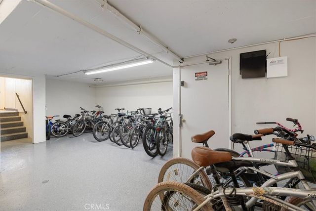 850 N Kings Road 202, West Hollywood, CA 90069