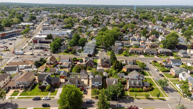 1049 Admont Avenue, Franklin Square, NY 11010