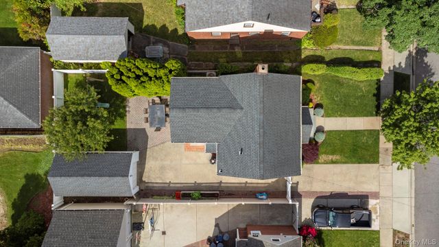 1049 Admont Avenue, Franklin Square, NY 11010
