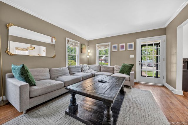 1049 Admont Avenue, Franklin Square, NY 11010
