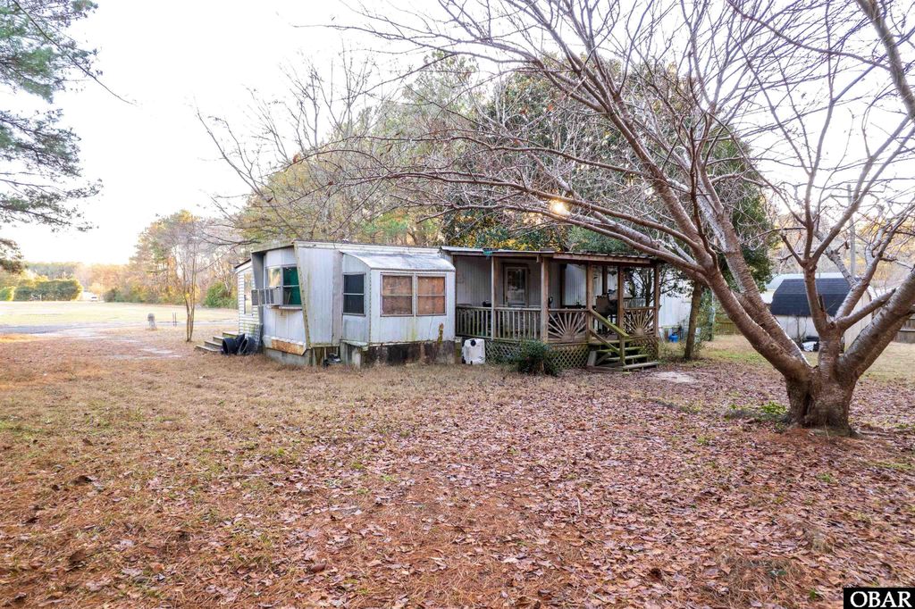 Image 11 of property listing at 128 Snow Goose Lane, Knotts Island, NC 27950