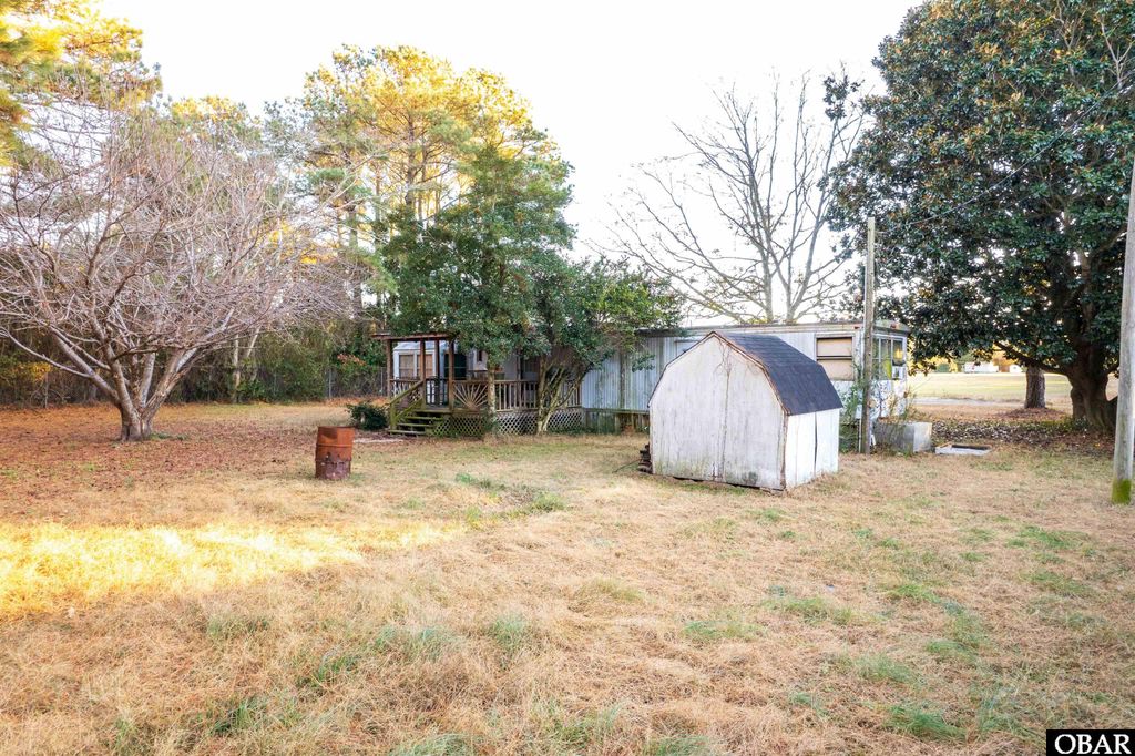 Image 13 of property listing at 128 Snow Goose Lane, Knotts Island, NC 27950