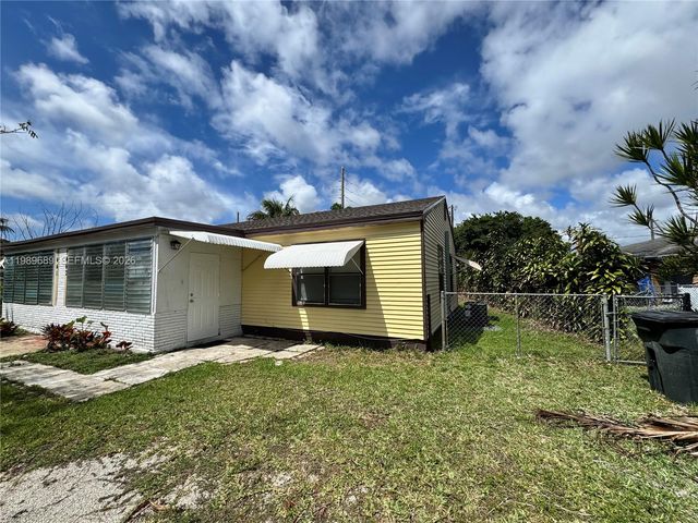 1441 NE 134th Rd 2, North Miami, FL 33161