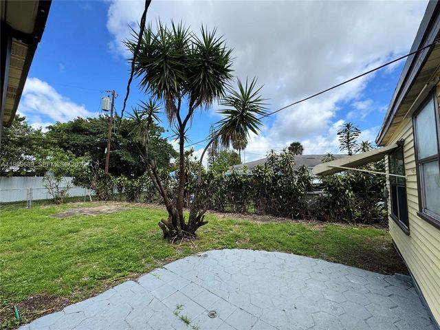 1441 NE 134th Rd 2, North Miami, FL 33161