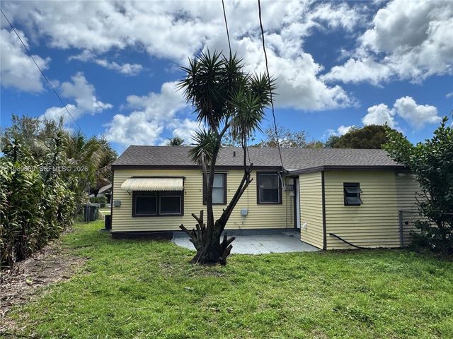 1441 NE 134th Rd 2, North Miami, FL 33161