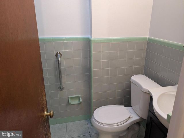 1540 HERMESPROTA DR, Sharon Hill, PA 19079