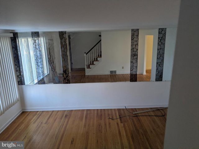 1540 HERMESPROTA DR, Sharon Hill, PA 19079