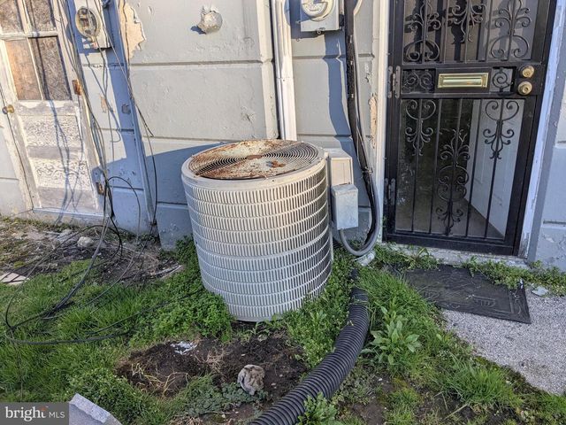 1540 HERMESPROTA DR, Sharon Hill, PA 19079