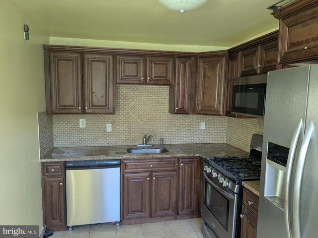 1540 HERMESPROTA DR, Sharon Hill, PA 19079