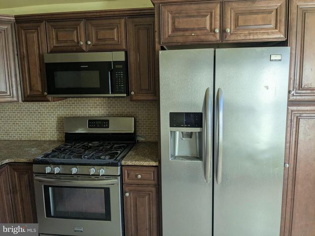 1540 HERMESPROTA DR, Sharon Hill, PA 19079