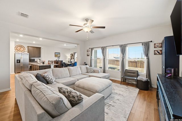 9123 Bennett Forest, Converse, TX 78109