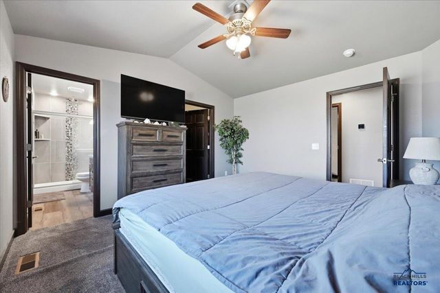 3640 BLACKPOWDER RD, Rapid City, SD 57703
