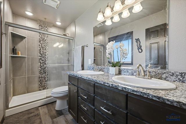 3640 BLACKPOWDER RD, Rapid City, SD 57703