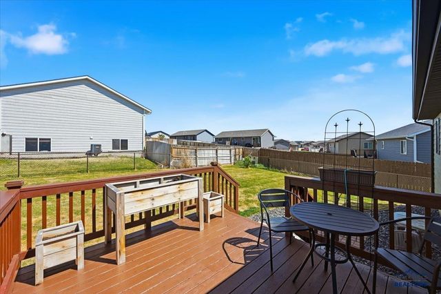 3640 BLACKPOWDER RD, Rapid City, SD 57703