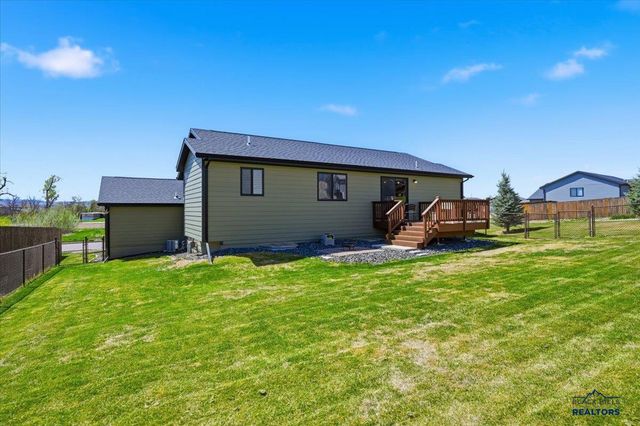 3640 BLACKPOWDER RD, Rapid City, SD 57703