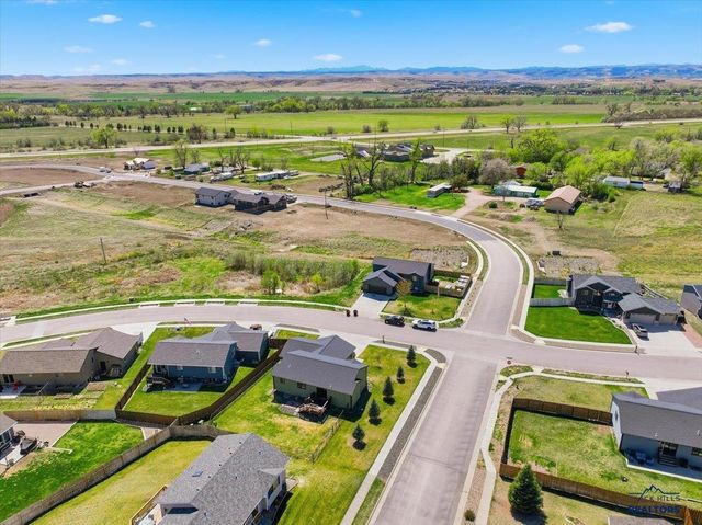 3640 BLACKPOWDER RD, Rapid City, SD 57703