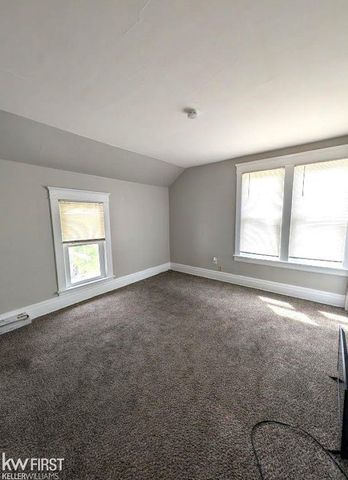 609 Thomson Street, Flint, MI 48503
