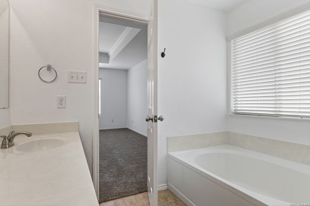 332 Lonestar Gait, Selma, TX 78154