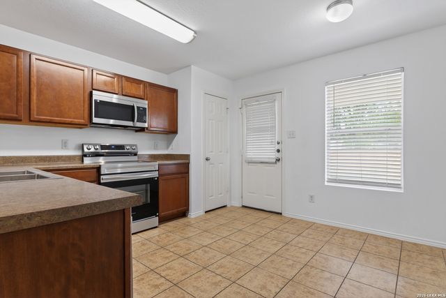 332 Lonestar Gait, Selma, TX 78154