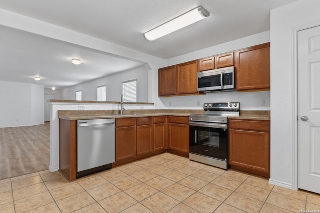 332 Lonestar Gait, Selma, TX 78154