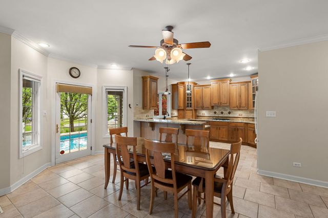 9917 Tanglewood Court, Munster, IN 46321