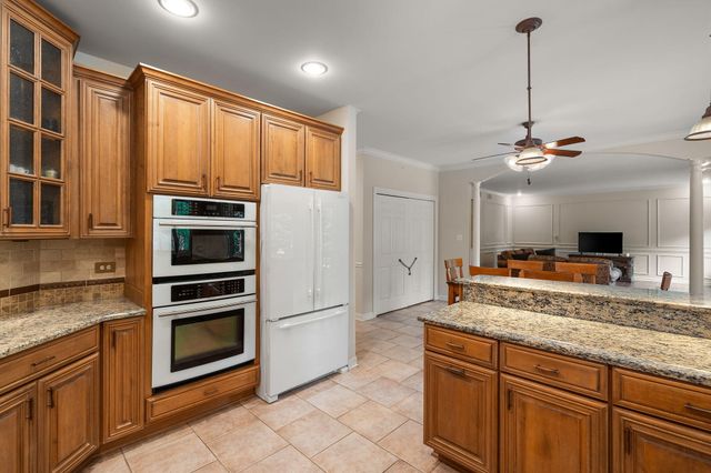 9917 Tanglewood Court, Munster, IN 46321