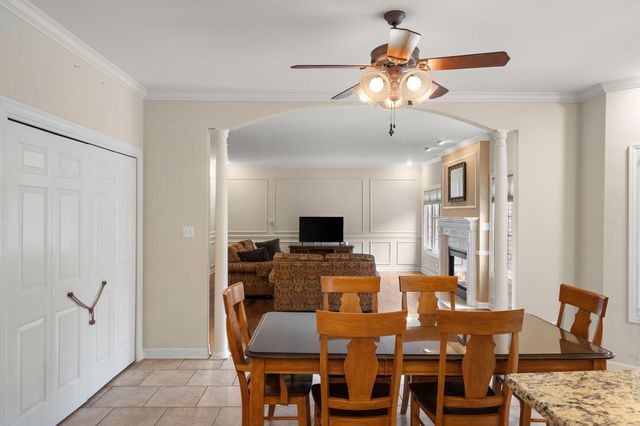 9917 Tanglewood Court, Munster, IN 46321