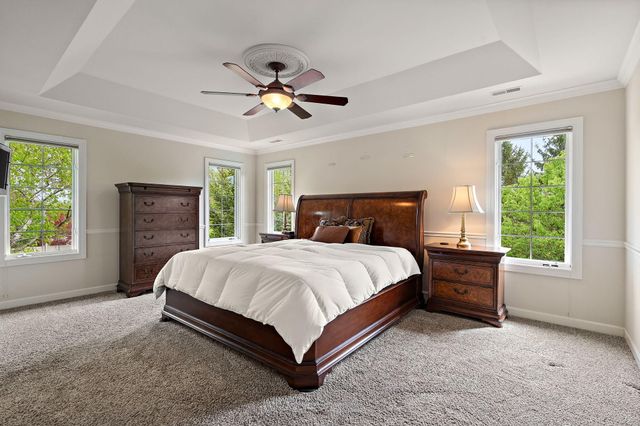 9917 Tanglewood Court, Munster, IN 46321