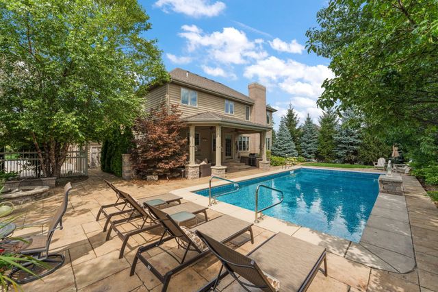 9917 Tanglewood Court, Munster, IN 46321